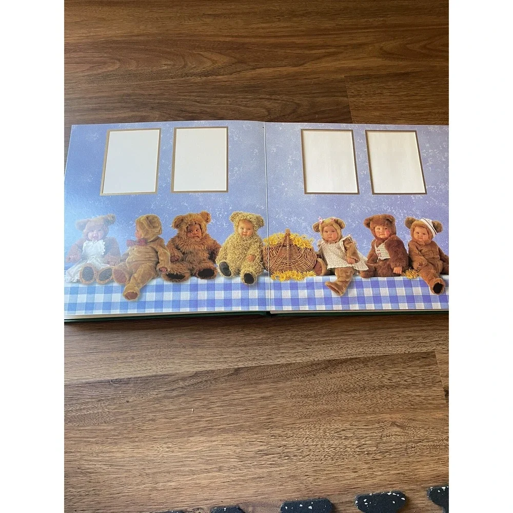 Anne Geddes Vintage Baby Photograph Album Book w/Ribbon Tie